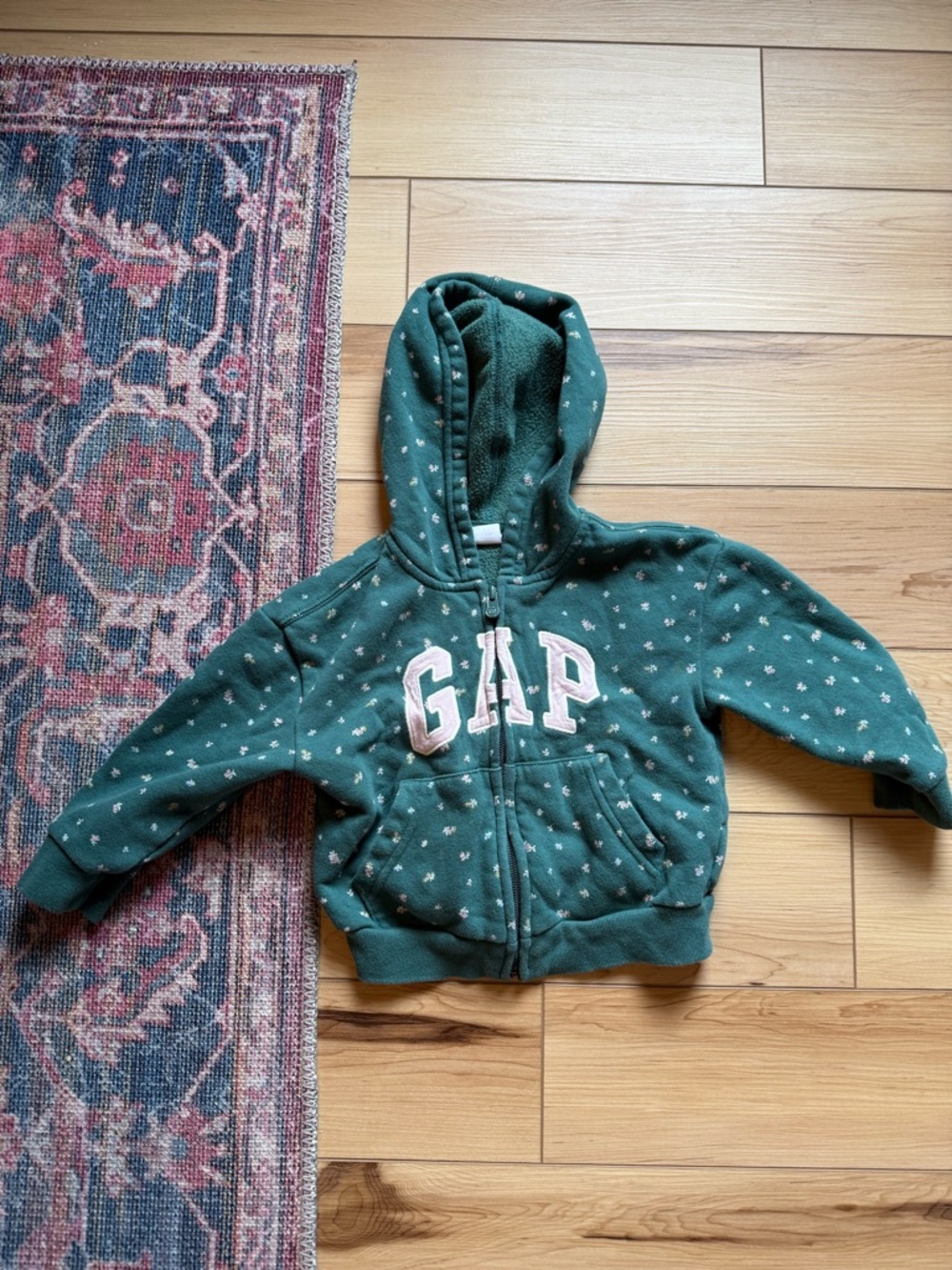 Gap 3T Zip Sweatshirt